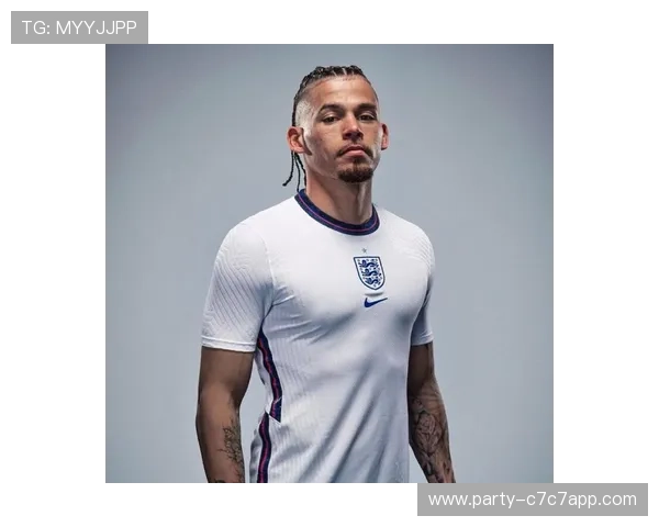 高清足球球星头像图片精选，展现经典球员风采与魅力